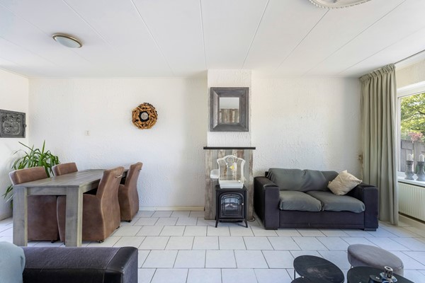 Foto - Te koop: Drive-in woning in Fijnaart!